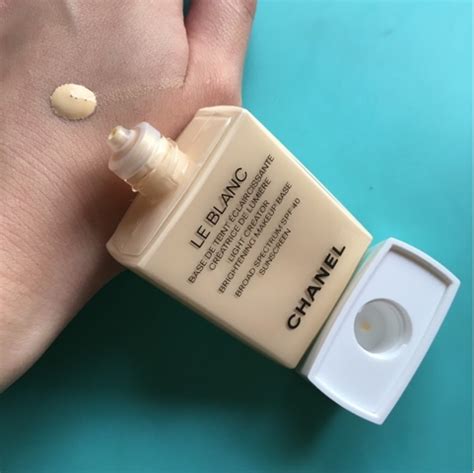 reviews of MIMOSA, a CHANEL LE BLANC Light Creator 